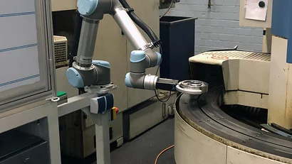 UR-Roboter mit GEP5000IL-IO-Link-Greifer